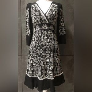 Anthropologie Vanessa Virginia  Black White Embroidered Dress size 2, 3/4 sleeve